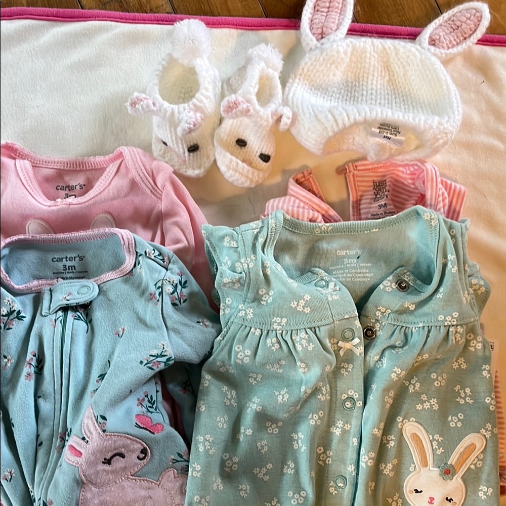 Carter's Bunny bundle - Picture 2 of 2